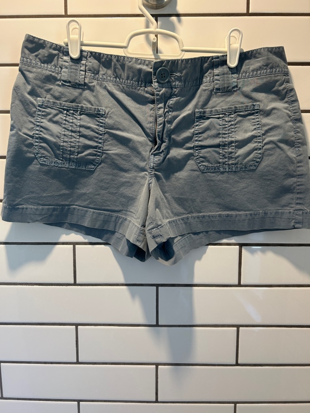 Women’s Casual Front-Pocket Shorts - Gray blue